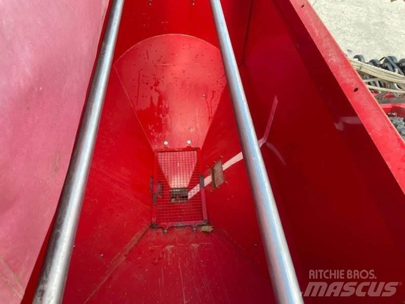 Horsch Pronto 9 DC Farm Drills