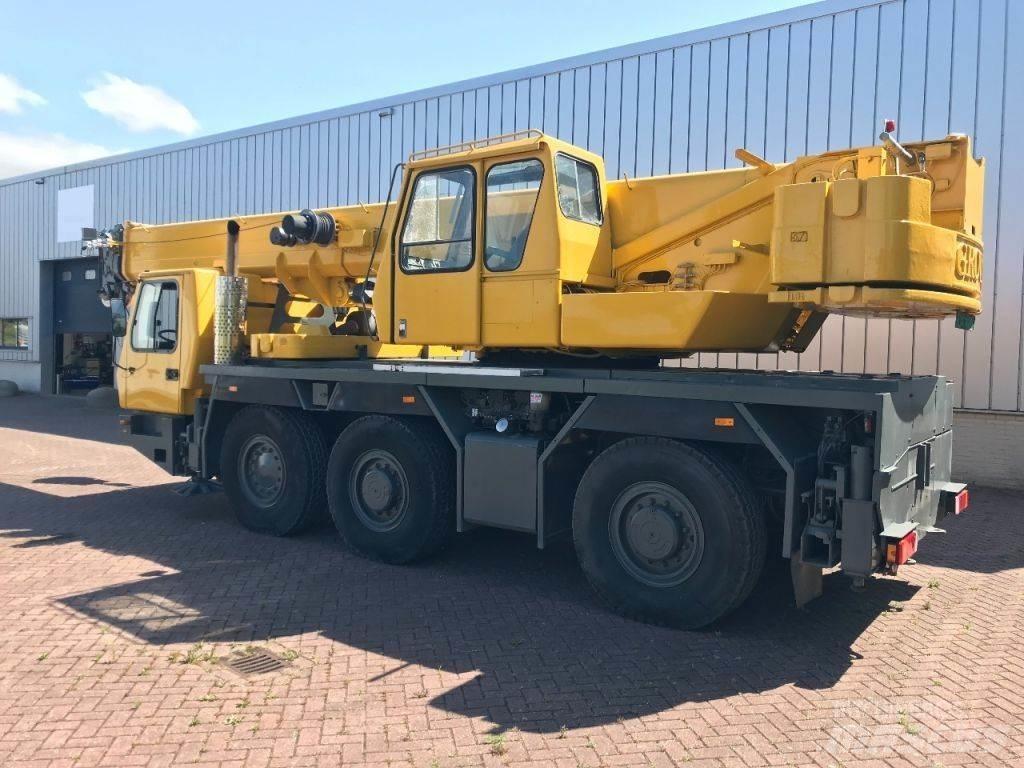 Grove GMK 3050 Mobile and all terrain cranes