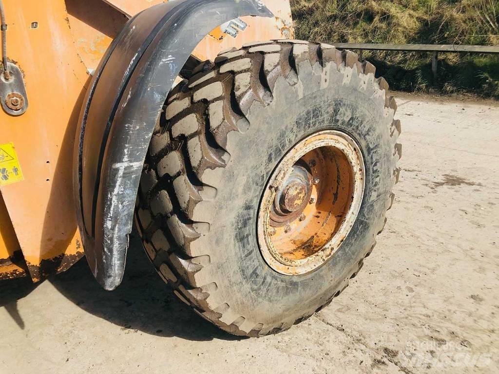 CASE 721 F Wheel Loaders