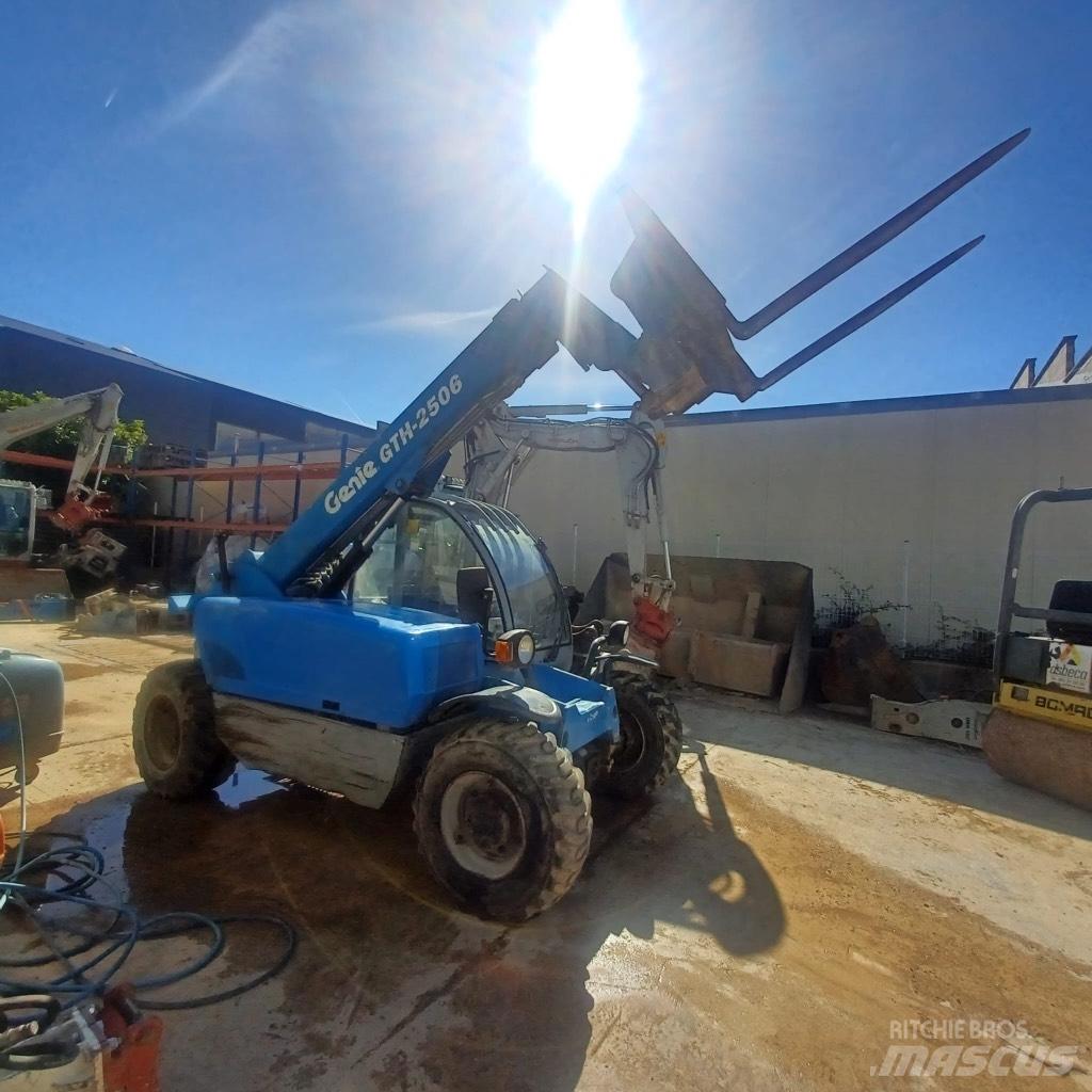Genie GTH 2506 Telescopic Handlers