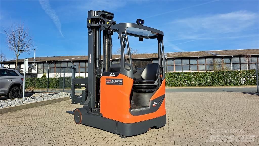 Linde R20 Reach trucks