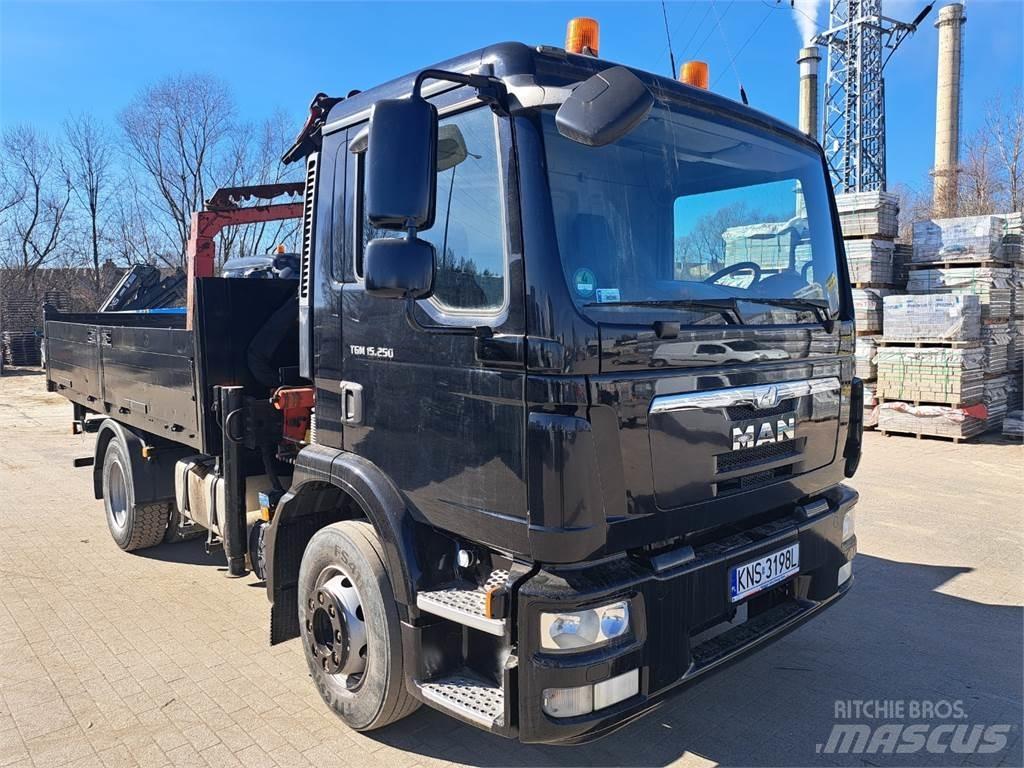 MAN TGM 15.250 +HR Cab & Chassis Trucks