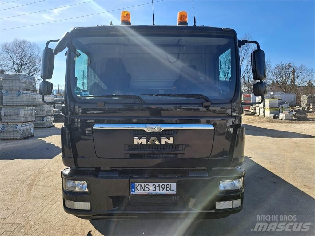 MAN TGM 15.250 +HR Cab & Chassis Trucks