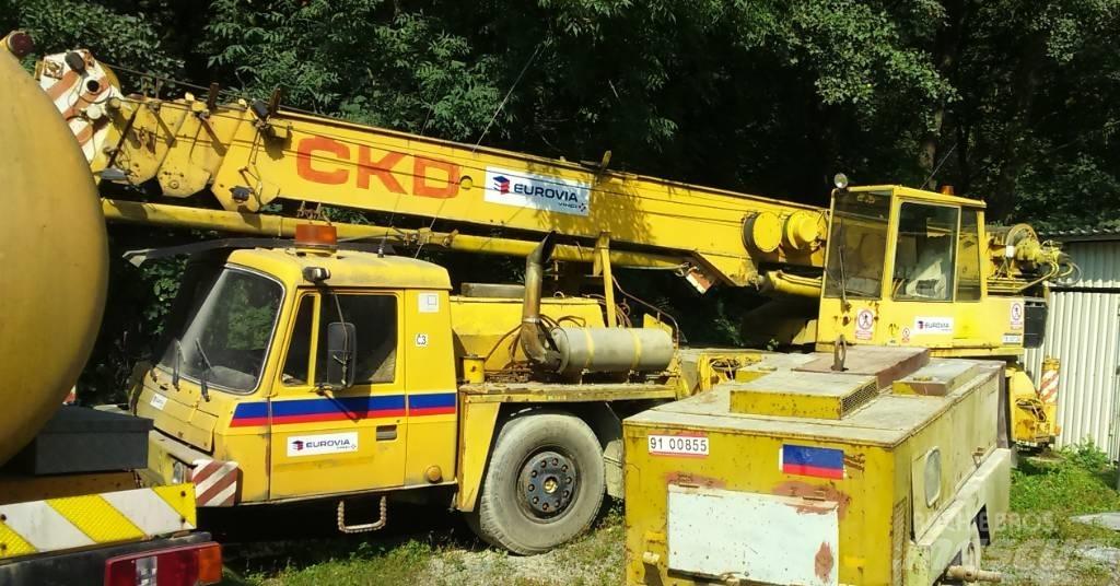 Tatra AD28 AD28 Mobile and all terrain cranes