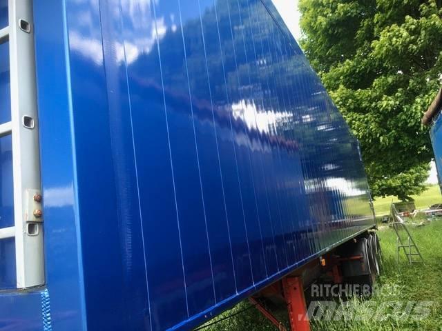 AMT 2010 Grain / Hopper / Tipper Trailers