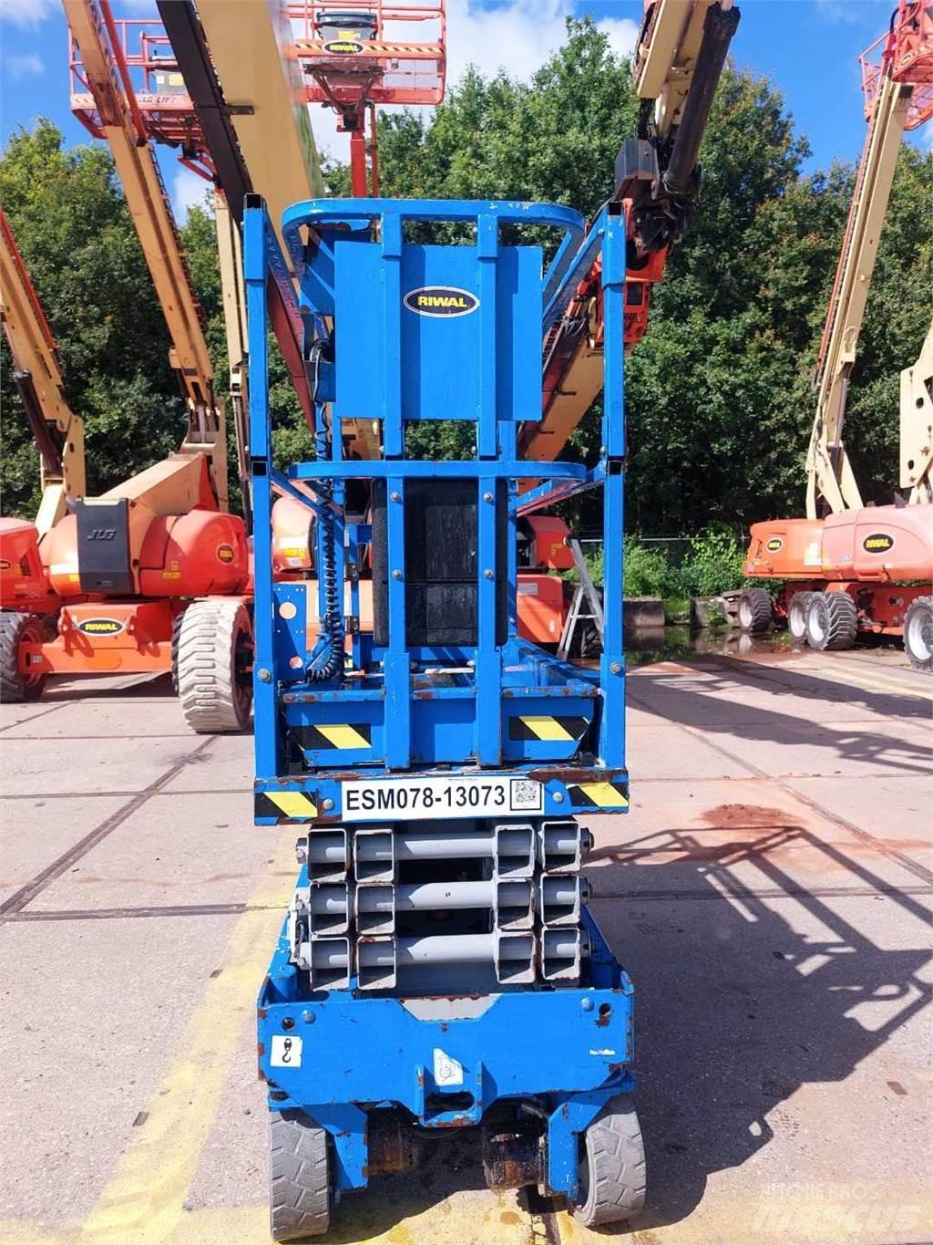 Genie GS1930 Scissor Lifts