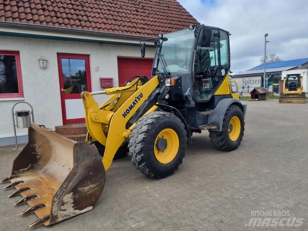 Komatsu WA 80-5 Wheel Loaders