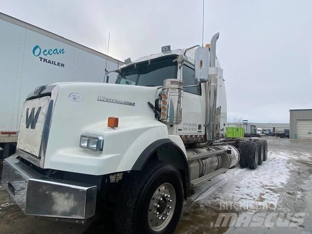 Western Star 4900SB Conventional Trucks / Tractor Trucks