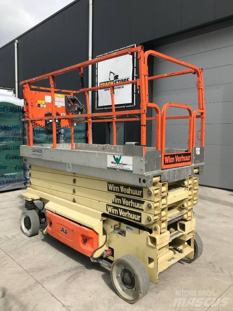 JLG 3246 ES Scissor Lifts