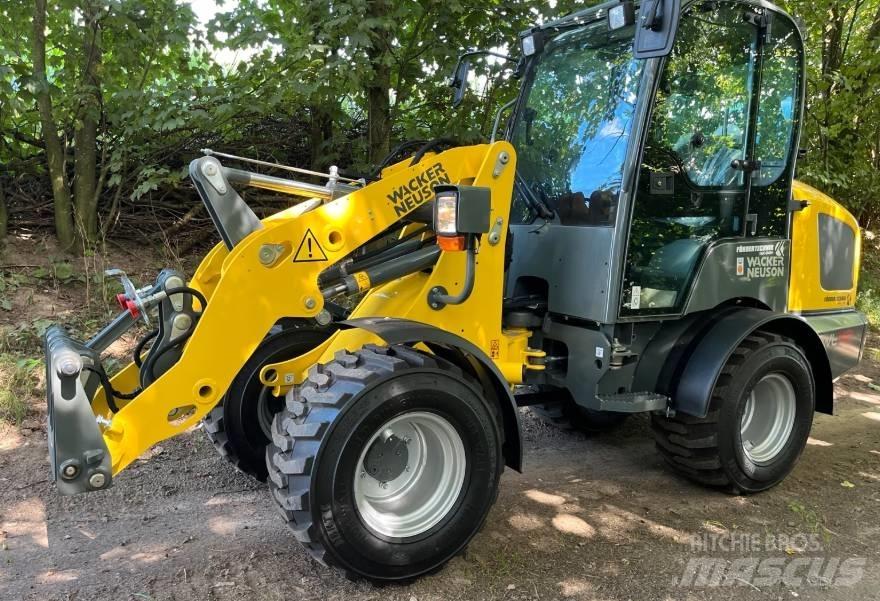 Wacker Neuson WL32 Wheel Loaders