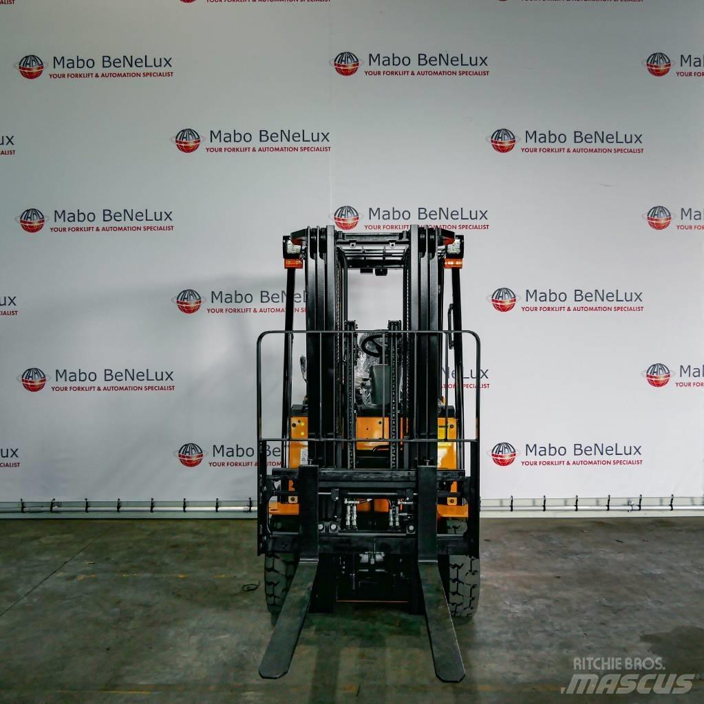 Hyundai 25B-9U Diesel Forklifts