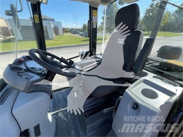 CAT 906M Wheel Loaders