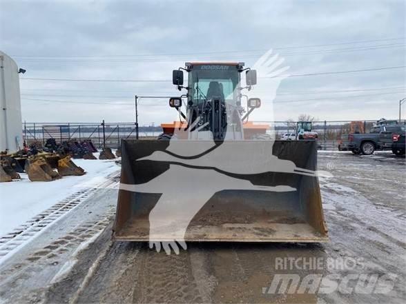 Doosan DL250-5 Wheel Loaders