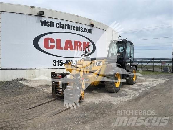 JCB 535-140 Telescopic Handlers