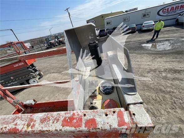 SkyJack SJ3219 Scissor Lifts