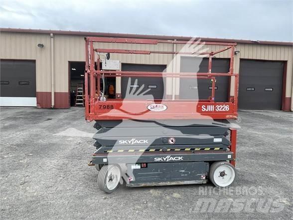 SkyJack SJ3226 Scissor Lifts