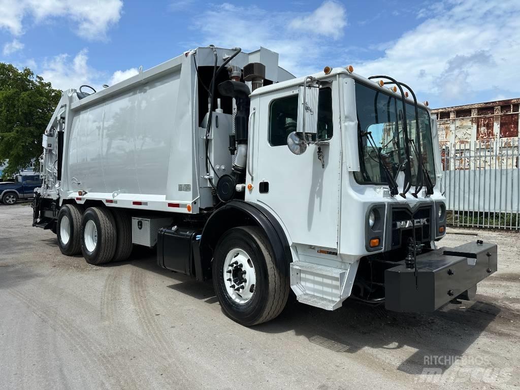 Mack MRU 613 Garbage Trucks / Recycling Trucks