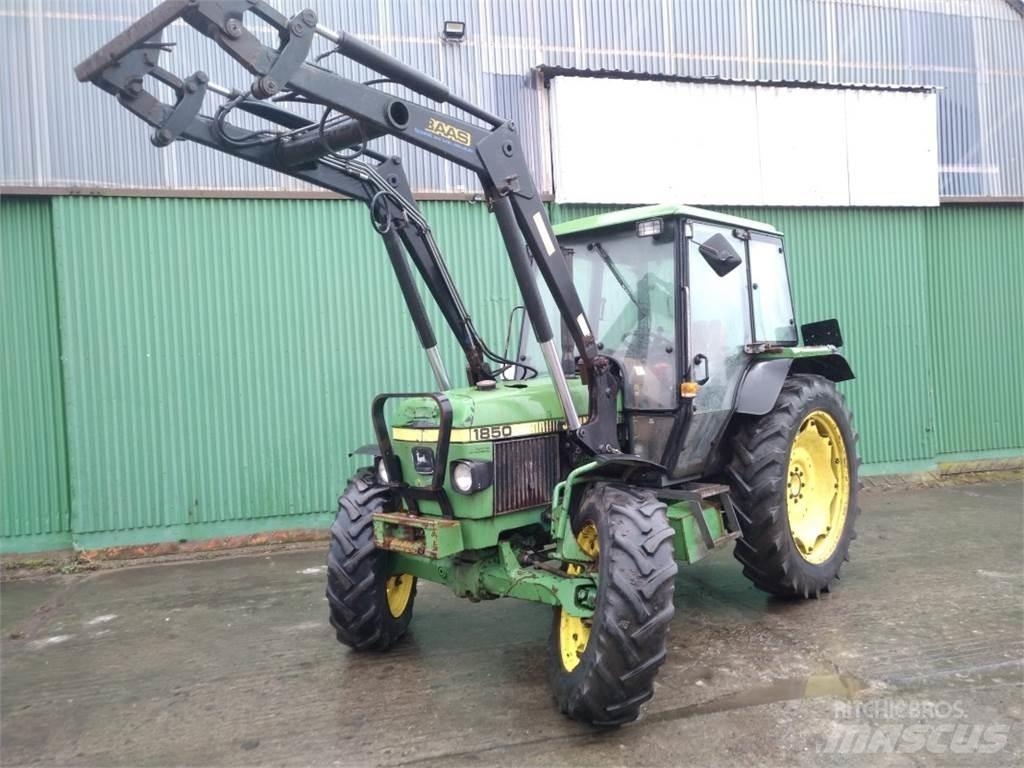 John Deere 1850 Tractors