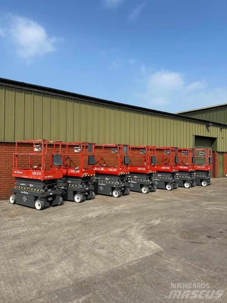 SkyJack SJ 3219 Scissor Lifts