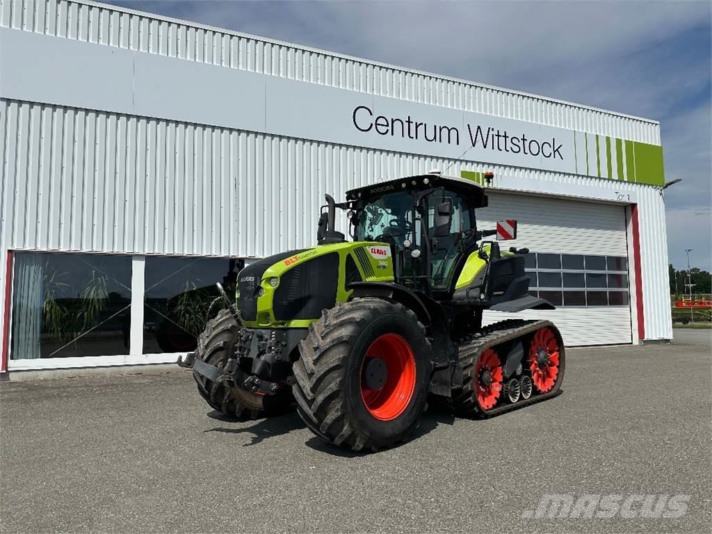 CLAAS Axion 960 TT Crawler Cranes