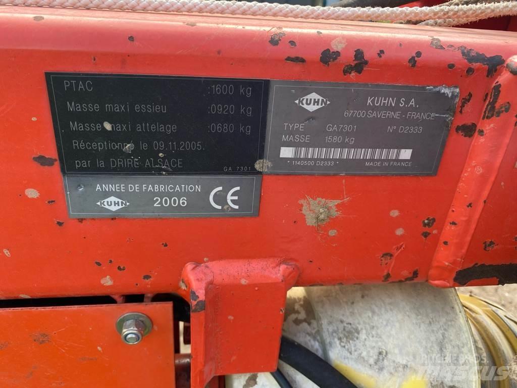 Kuhn GA 7301 Swathers \ Windrowers