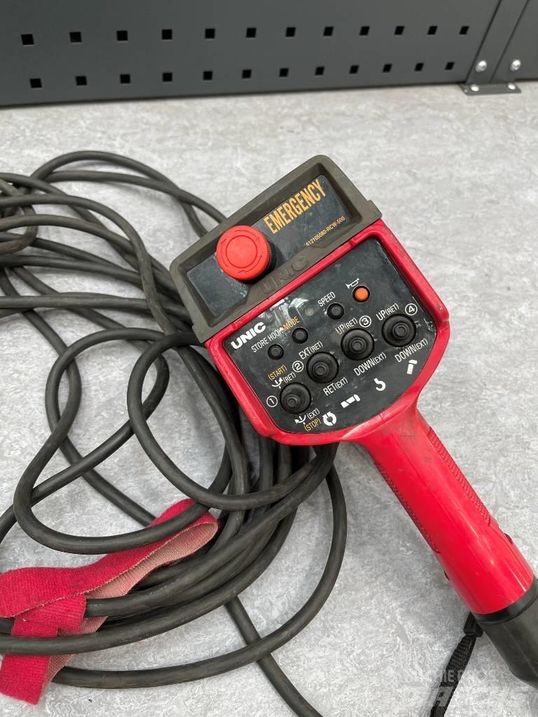 Unic URW 295 Mini cranes