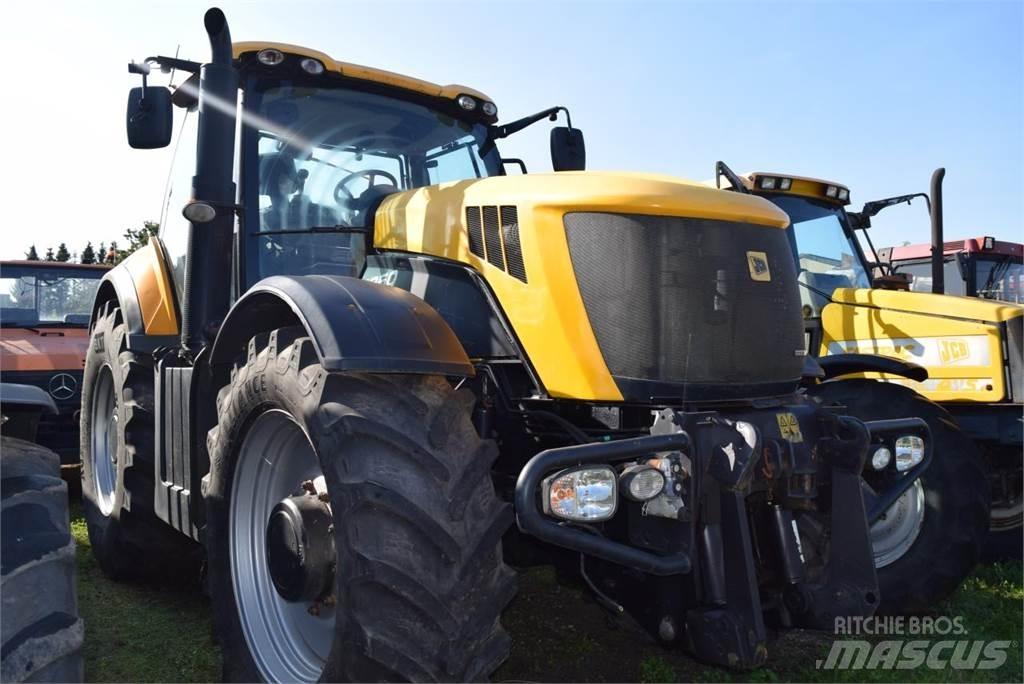 JCB Fastrac 8250 Tractors