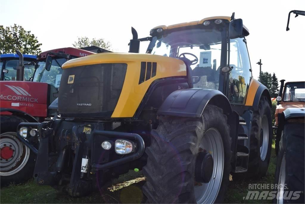 JCB Fastrac 8250 Tractors