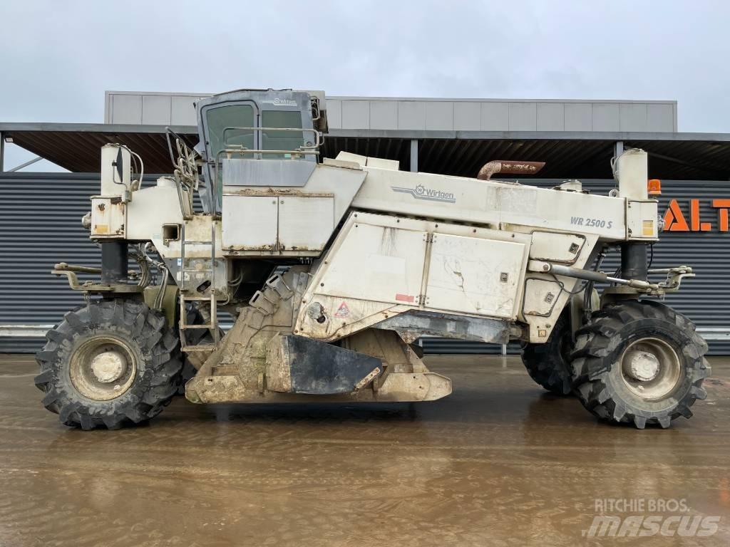 Wirtgen WR 2500S Asphalt Recycling Equipment