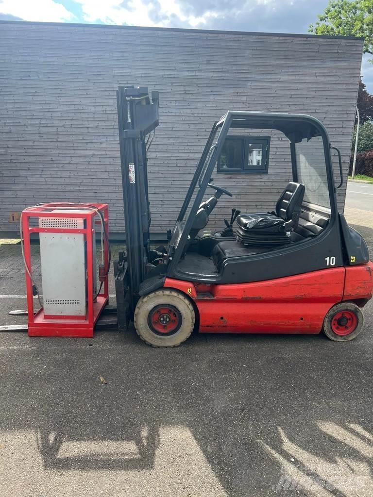 Linde E30-01 Electric Forklifts