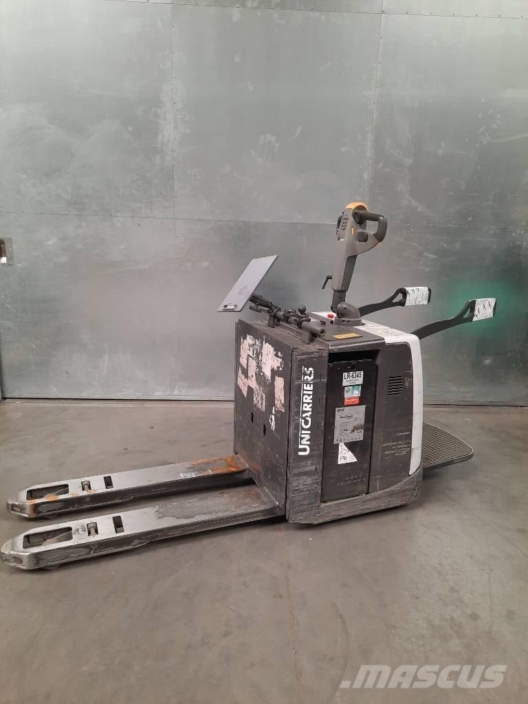 UniCarriers 200PMR Low lifter with platform