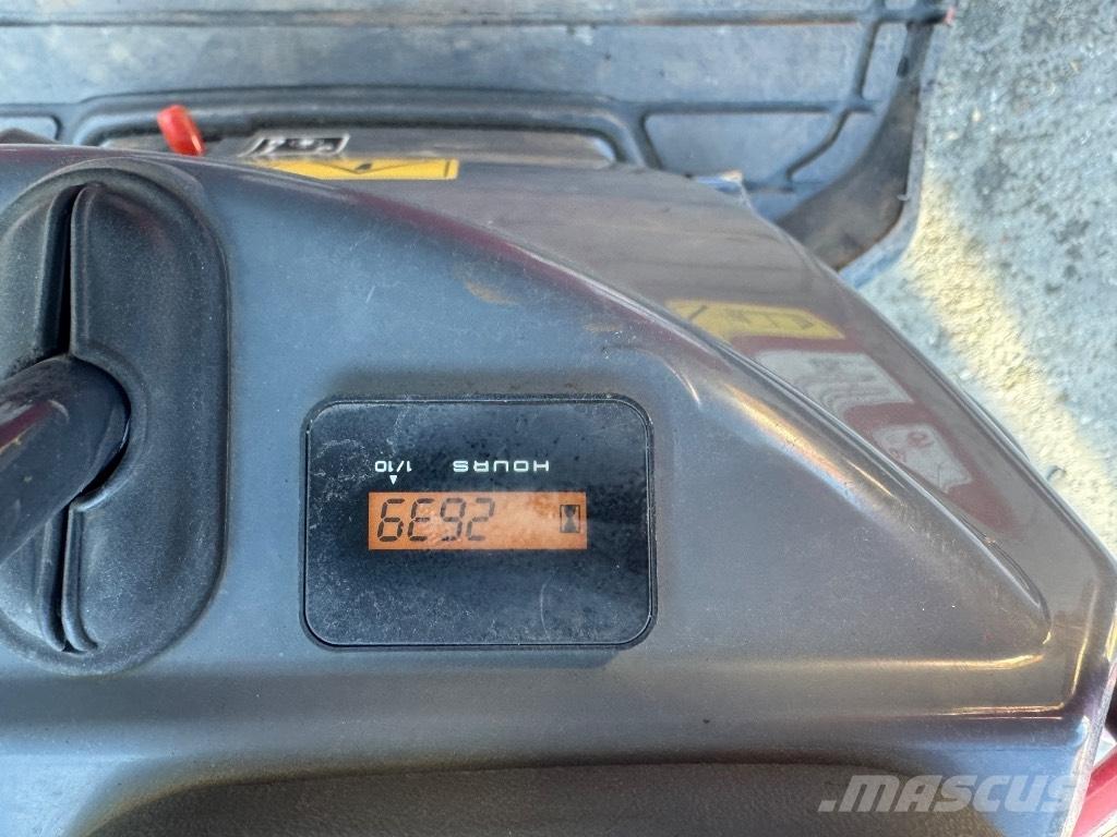 Yanmar SV08 (1E826) Mini Excavators <7t (Mini Diggers)