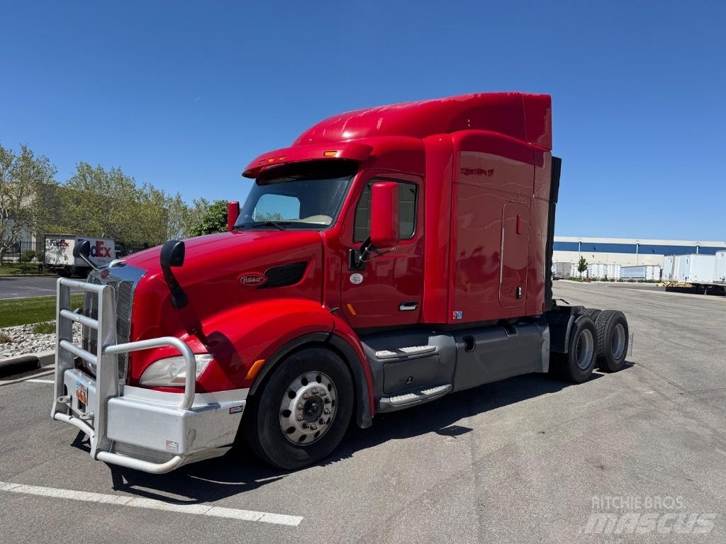 Peterbilt 579 Conventional Trucks / Tractor Trucks