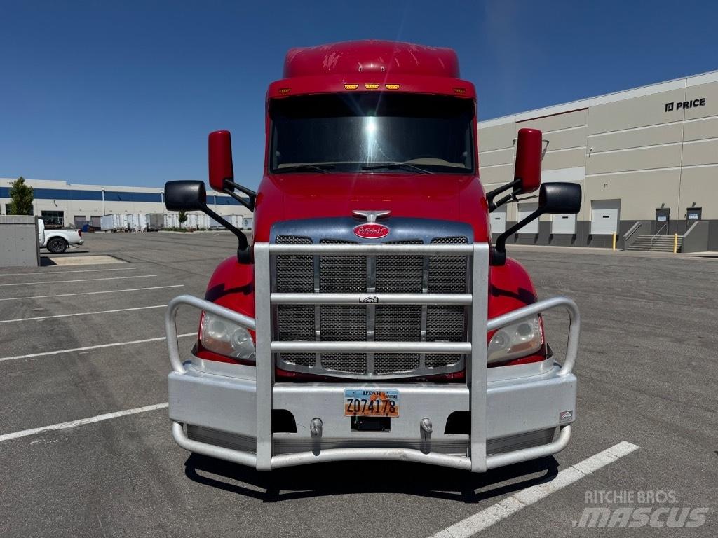 Peterbilt 579 Conventional Trucks / Tractor Trucks
