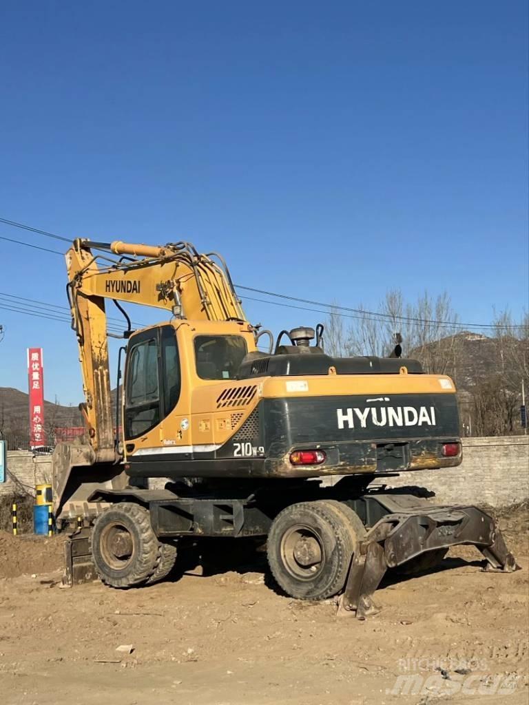 Hyundai R210W-9 Wheeled Excavators