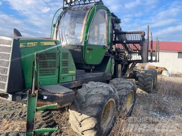 John Deere 1510 E Forwarders