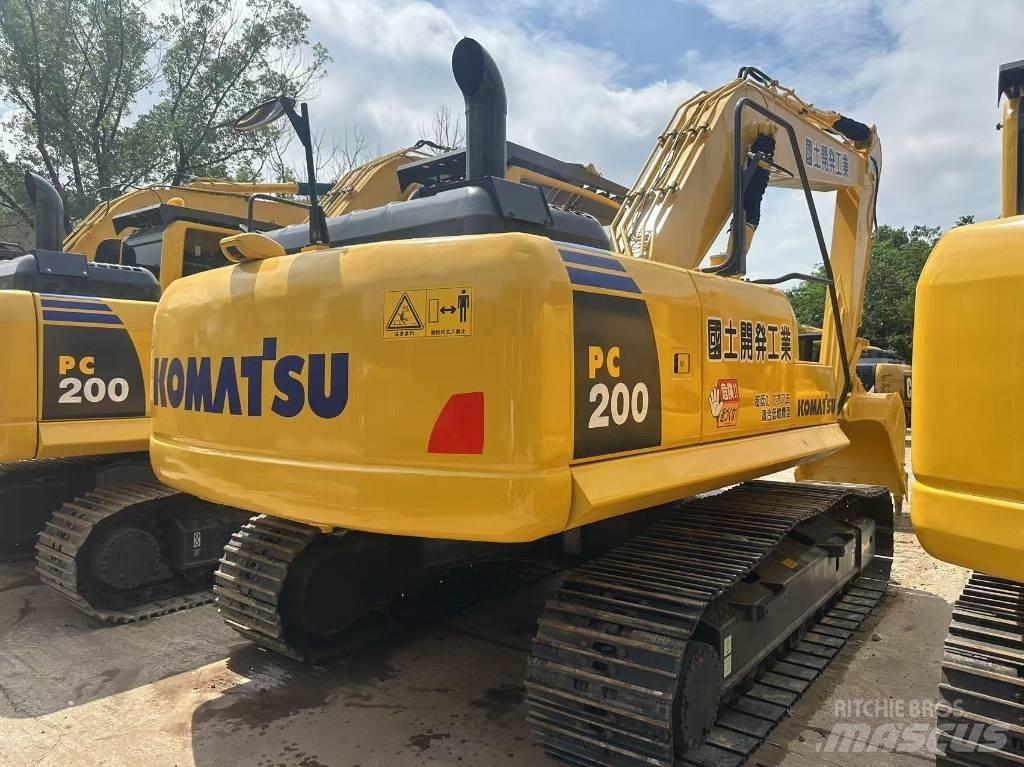 Komatsu PC 200 Crawler Excavators