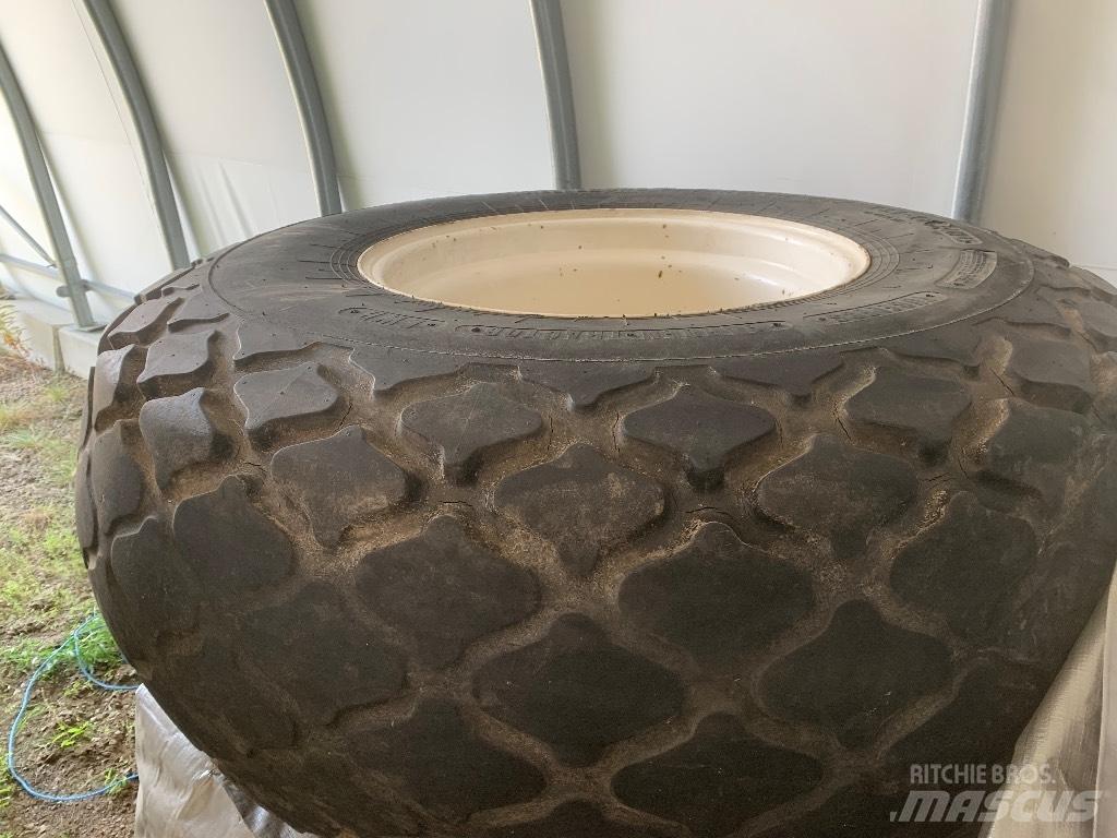 Trelleborg 23.1 26 Tires, wheels and rims