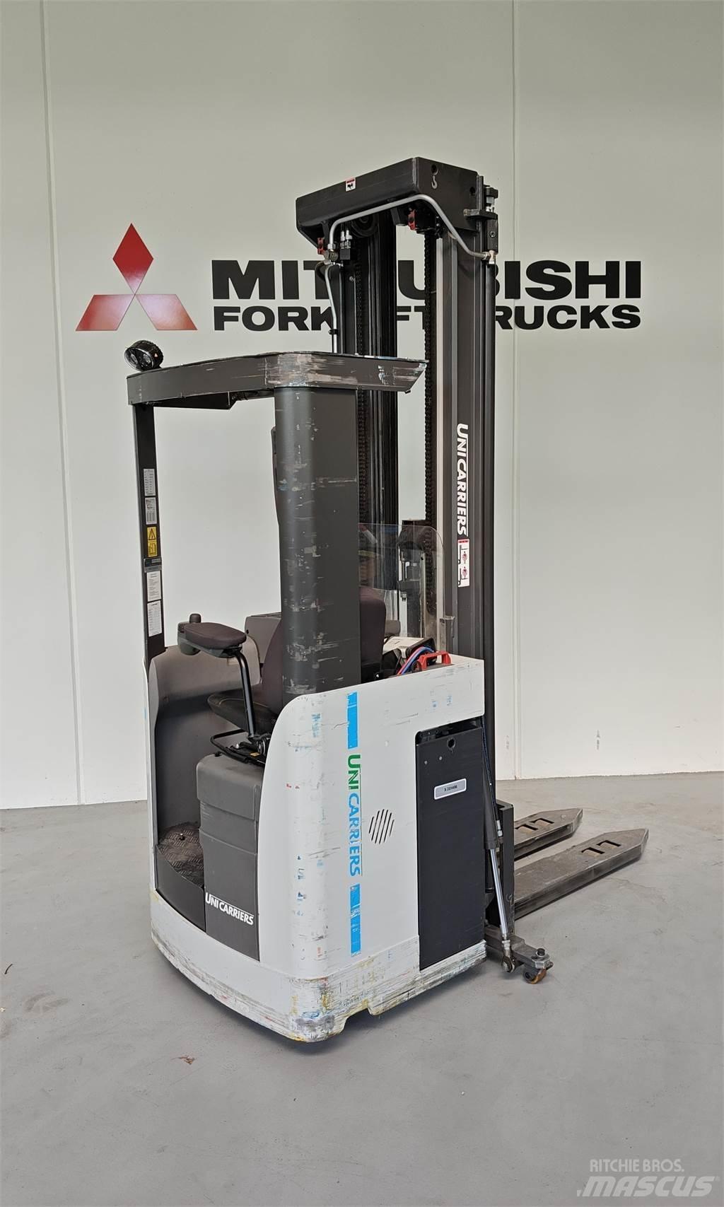 Atlet XSN160 Low lifter with platform