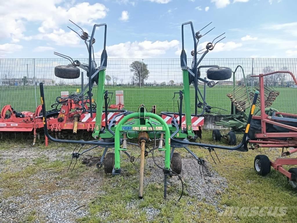 Deutz-Fahr 5521 Bale Wrappers