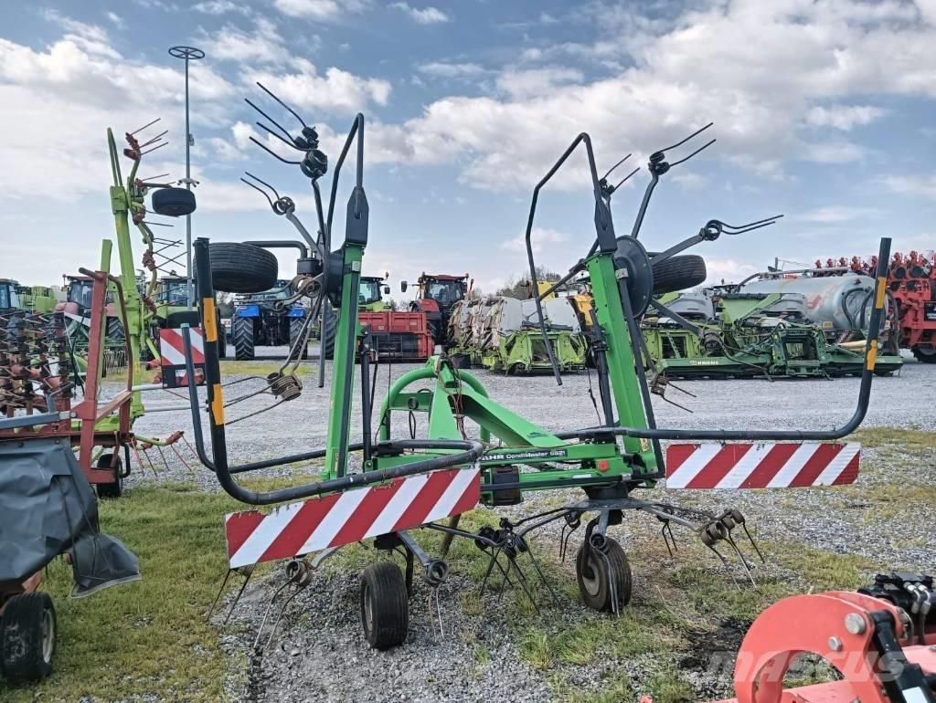 Deutz-Fahr 5521 Bale Wrappers