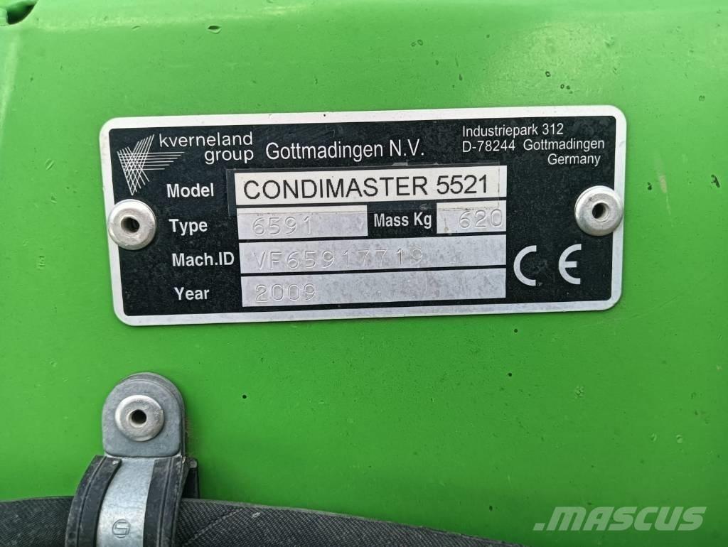 Deutz-Fahr 5521 Bale Wrappers