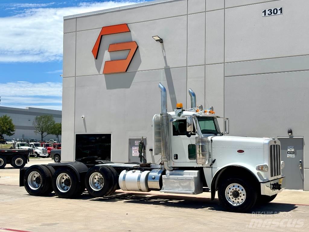 Peterbilt 389 Conventional Trucks / Tractor Trucks