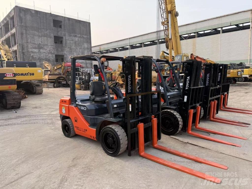 Toyota 8 FD 30 Diesel Forklifts