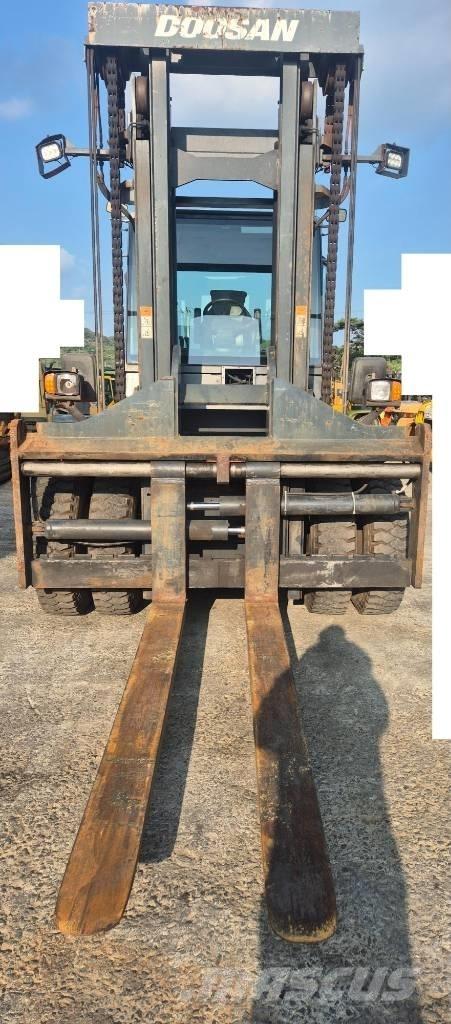 Doosan D 160 S-5 Diesel Forklifts
