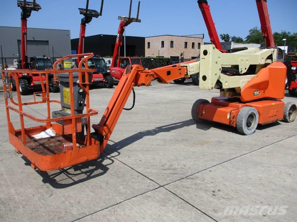 JLG E400 AJPN (146) Compact self-propelled boom lifts