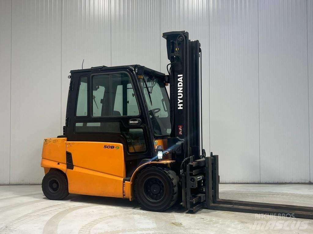 Hyundai 50 B-9 Electric Forklifts