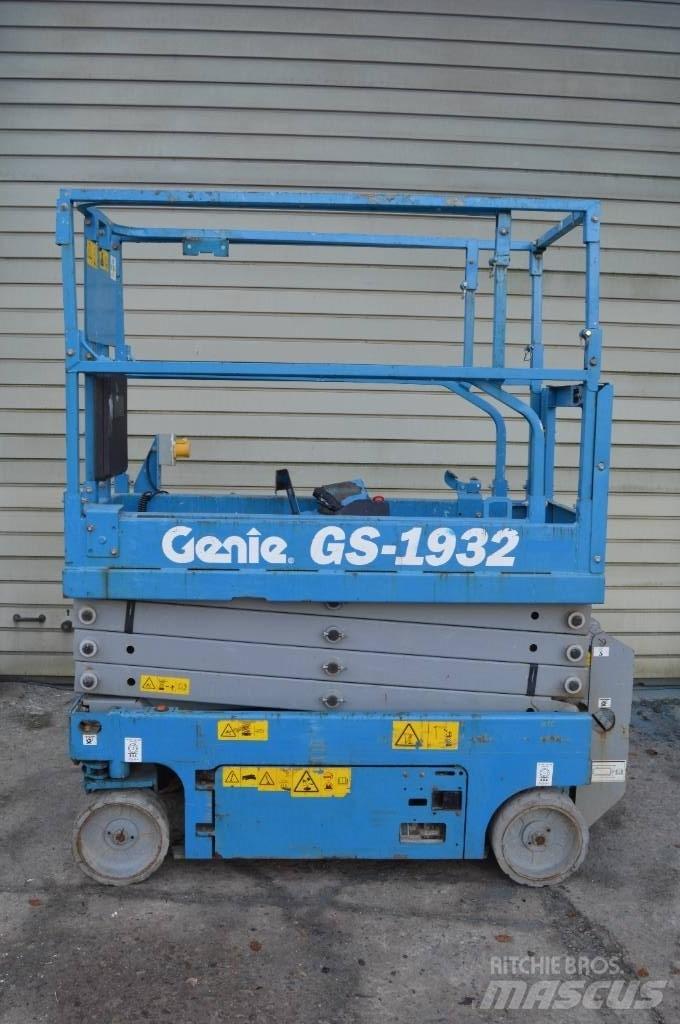 Genie GS 1932 Scissor Lifts