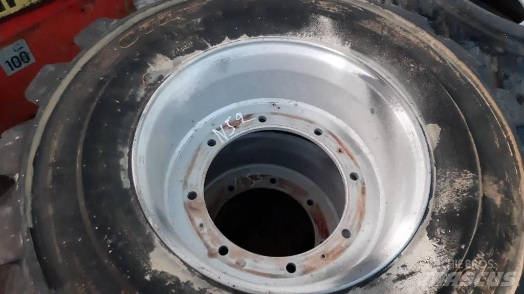 Bobcat 2000 Tires, wheels and rims