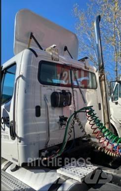 Freightliner M2 Conventional Trucks / Tractor Trucks
